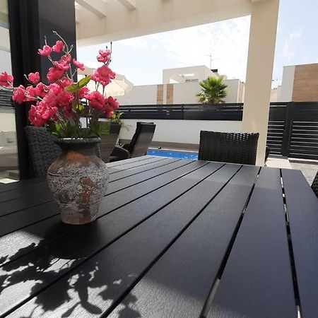 Villa Wilhelmina Torrevieja Eksteriør billede